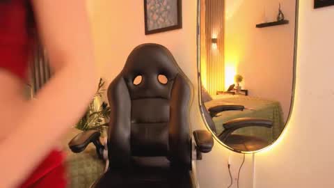 anya online show from November 6, 7:42 pm