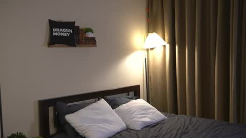 Elley  online show from December 4, 2:52 pm