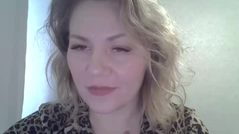 3susie online show from September 19, 7:51 am