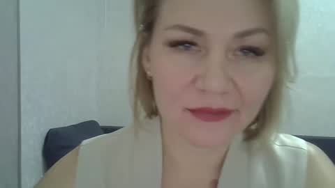 3susie online show from October 21, 9:35 am