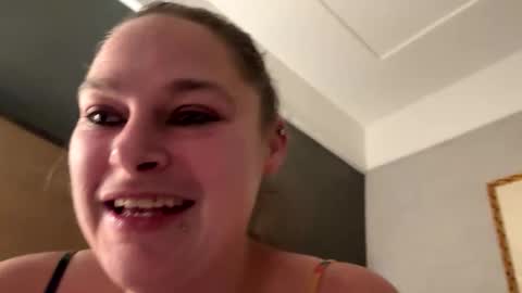 69buckets69 online show from December 14, 9:37 am