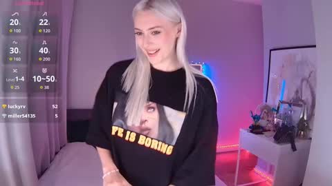 Loren Wood online show from October 9, 3:27 pm