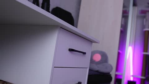 Monicano face online show from January 21, 8:08 am