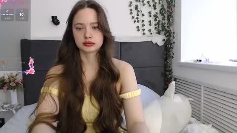 EMILY AND  MARCUS online show from September 30, 3:45 am