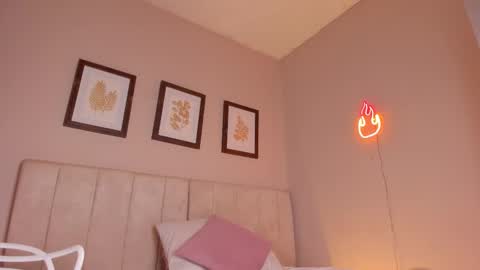 Hii I m Alison   online show from November 3, 11:36 am