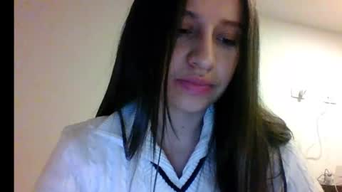 _alyson online show from October 25, 7:05 am