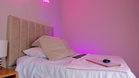 ngela  online show from January 29, 11:41 am