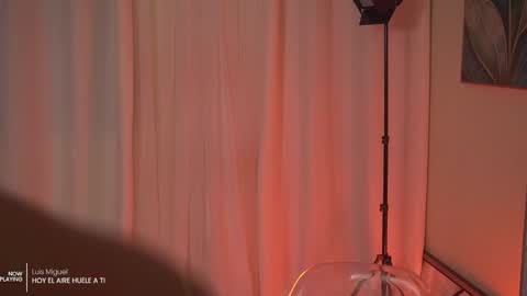 Snapshot of _angeleyes chatting on October 4, 11:09 pm Angie -  online show from October 4, 11:09 pm