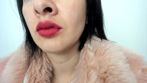 antonia online show from January 24, 10:00 am