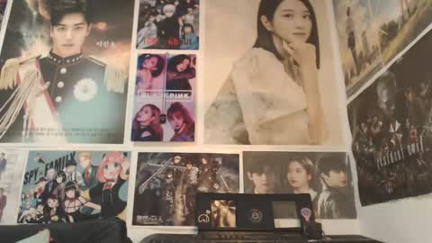 Ariana online show from October 31, 5:06 pm