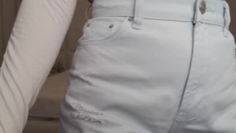 Ashlee Bond online show from November 25, 6:59 am