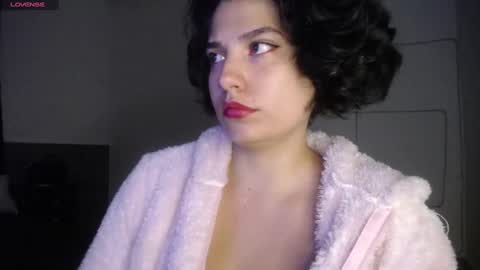 atenea online show from January 4, 10:55 pm