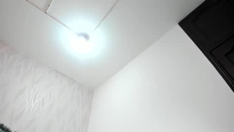 Aura online show from December 22, 3:42 am