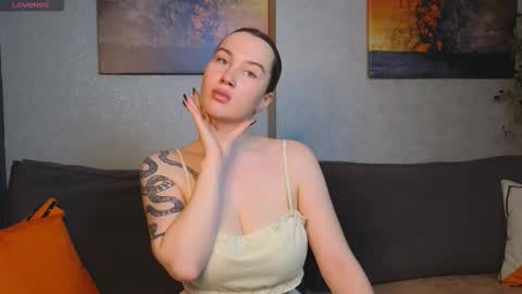 Jess online show from November 20, 8:37 am