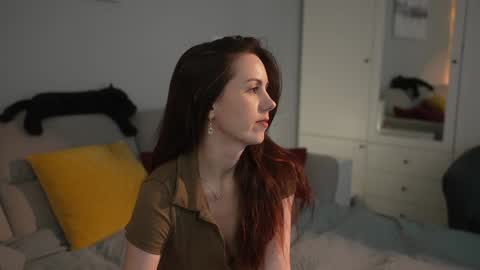 Lili online show from September 26, 11:41 am