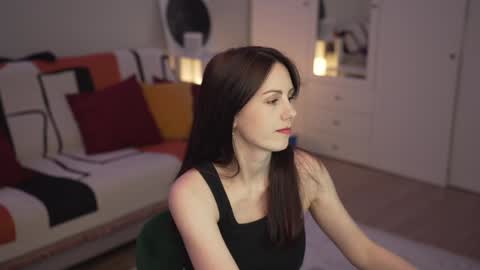 Lili online show from February 5, 9:29 pm