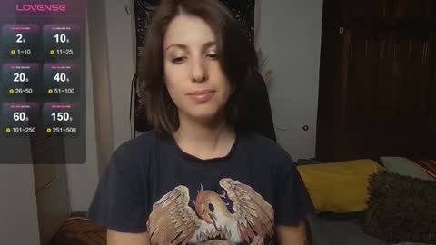 Laura online show from December 15, 10:26 pm