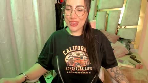 Snapshot of _briigite chatting on October 8, 9:46 am Angie  Independent model online show from October 8, 9:46 am