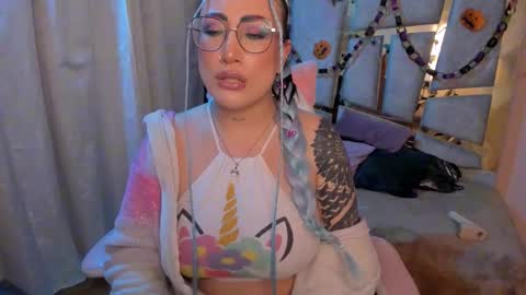 Snapshot of _briigite chatting on October 17, 4:37 am Angie  Independent model online show from October 17, 4:37 am
