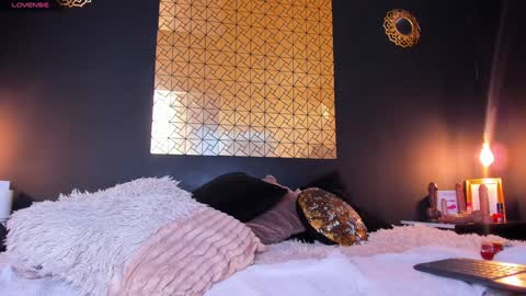 Carolina  online show from January 21, 2:26 pm