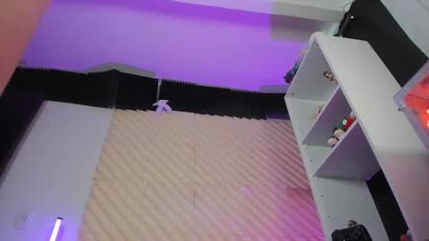 _celeste_xx online show from February 15, 7:24 pm