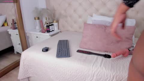 Chloe  online show from January 30, 12:27 pm