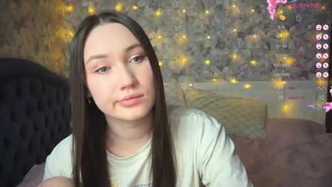 _chloe_miller_ online show from March 1, 4:33 pm