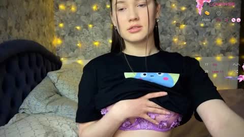 _chloe_miller_ online show from February 26, 5:10 pm