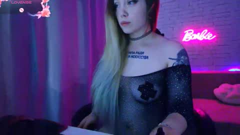 Nica online show from September 18, 5:39 am