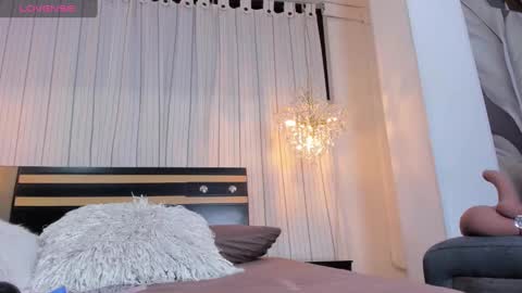 Dahiana Lincoln online show from January 23, 7:40 pm