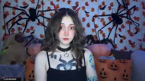 Kate online show from November 23, 7:59 pm