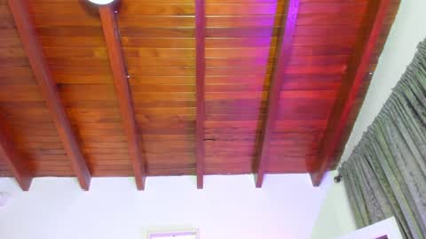 Isabella online show from January 28, 12:00 pm