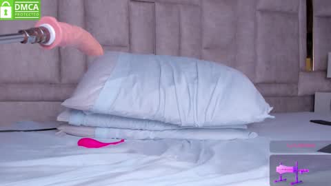 _eris_rose online show from October 10, 11:20 pm