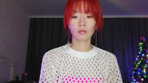 EveEva online show from December 16, 8:31 am