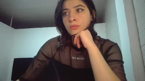 Mia-foster online show from December 16, 10:15 pm