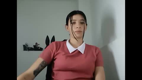 Snapshot of _genesid_dixton chatting on February 19, 9:36 pm Mia-foster online show from February 19, 9:36 pm