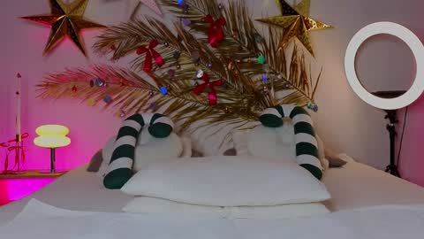 Holly online show from December 29, 5:31 am