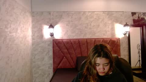 Snapshot of _jeessy chatting on October 22, 8:30 am _jeessy online show from October 22, 8:30 am