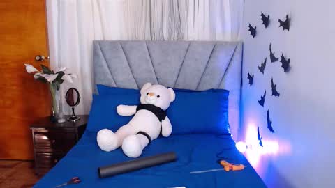 Snapshot of _jhoa chatting on October 22, 2:16 am _jhoa online show from October 22, 2:16 am