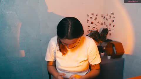 Jolia online show from November 27, 5:43 am