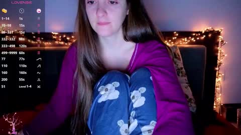 _just_a_simple_girl online show from February 27, 3:28 am