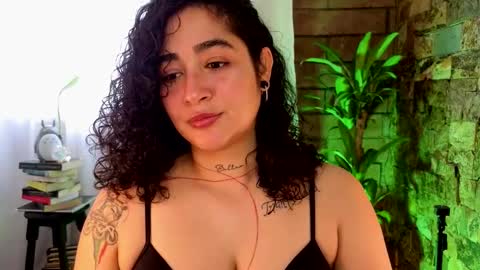 Snapshot of _kat_1 chatting on September 11, 7:14 pm     online show from September 11, 7:14 pm