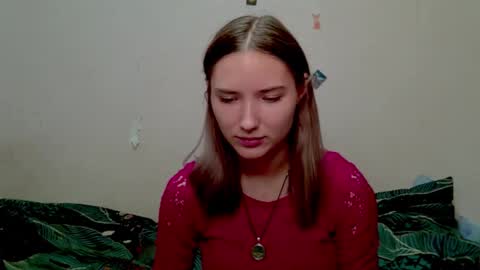 _kikiclark_ online show from October 21, 9:08 pm