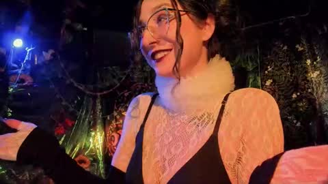 Lady Luna online show from December 3, 11:40 pm