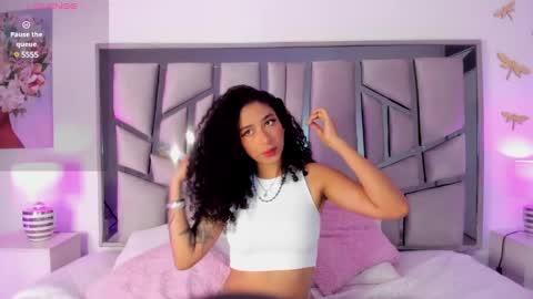 Lanna  online show from January 31, 11:35 am