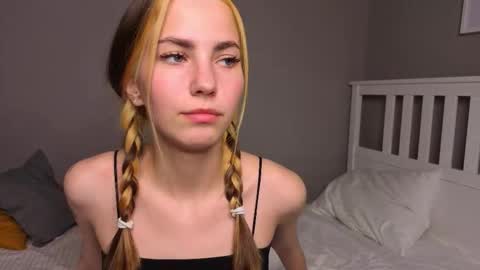 Emma online show from October 23, 4:57 pm