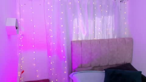 Ivy 3 online show from January 16, 6:59 pm