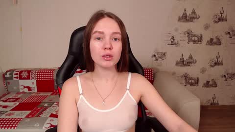 Snapshot of _little_sunshine_ chatting on January 5, 7:49 am  My name is lina Lush is activePrivate is Open online show from January 5, 7:49 am