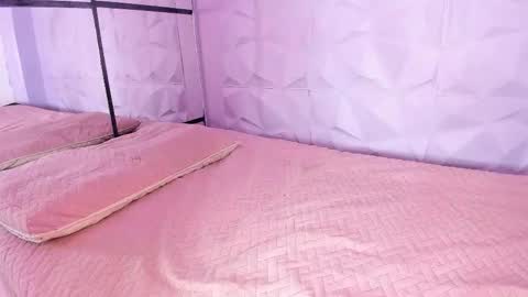 Anna online show from November 12, 2:04 pm