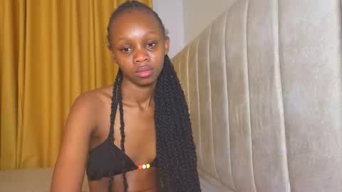 Littlevenus online show from November 3, 9:41 pm